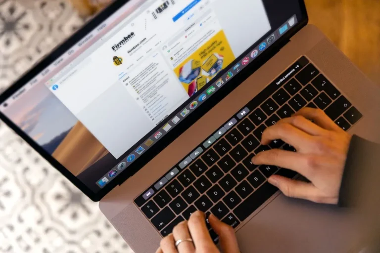 A agência de tráfego pago também cuida do disparo de e-mail e WhatsApp para os leads gerados?
