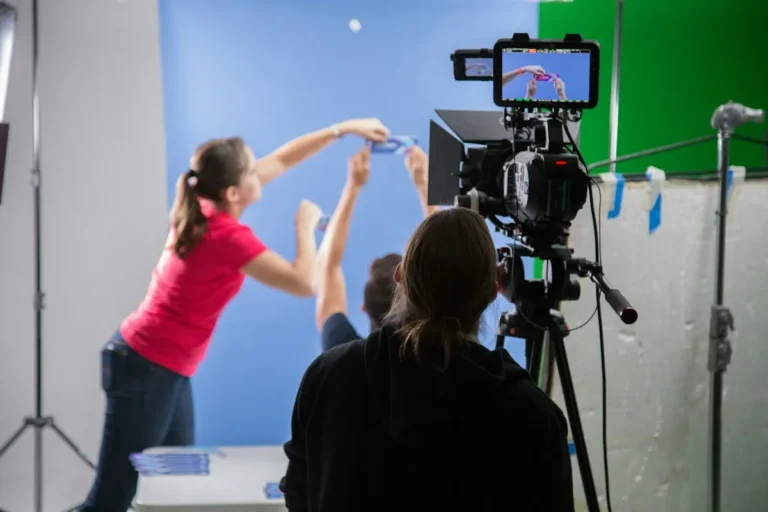Produção de vídeo para anúncios é um serviço à parte ou incluso no pacote da agência?